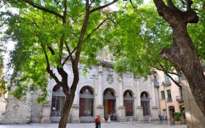 Culto y religión en Barcelona: Una ciudad de tradición católica y abierta al mundo y a sus tradiciones religiosas variadas.