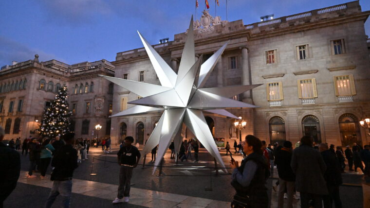 DISCOVER AND ENJOY OUR CHRISTMAS TRADITIONS