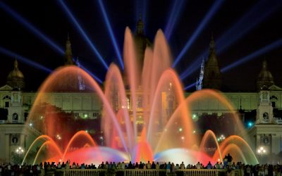 Las fuentes de Montjuïc vuelven a brillar: un espectáculo imprescindible en Barcelona